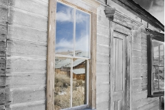 Bodie-thru-the-looking-glass